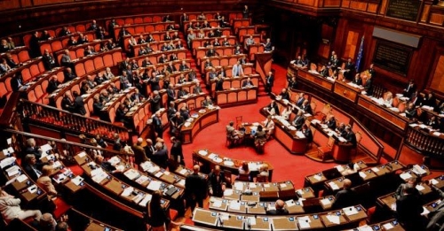 Passa il Milleproroghe in Senato: energia e appalti tra i temi del maxiprovvedimento