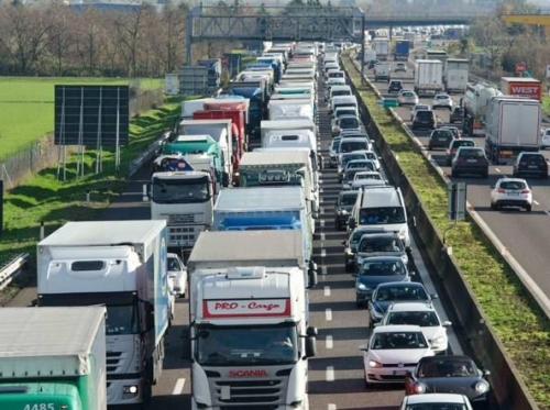 Troppo cari i trasporti italiani, aumentano quelli dell’Est