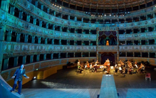 La cultura, la bellezza e la fenice vincono il covid-19