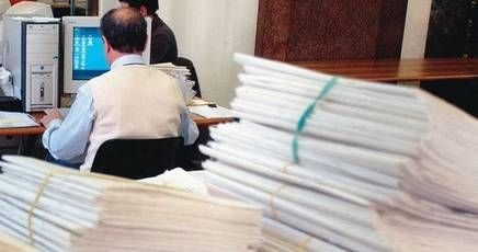 L'infedeltà dei dipendenti dello Stato ci costa 4 miliardi